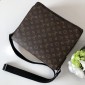 Replica Louis Vuitton Luxury 41212 DISTRICT MEDIUM BAG LV04BM016