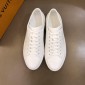 Replica Louis Vuitton Perfect Quality Sneakers White and white soles MS021029