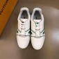 Replica Louis Vuitton Perfect Quality Sneakers White and green details and white sole MS021032