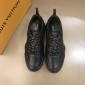 Replica Louis Vuitton High Quality Sneakers Black and black soles MS021110