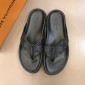 Replica Louis Vuitton flip-flop with LV design MS02811