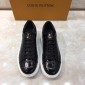 Replica Louis Vuitton Perfect Quality Sneakers Black crocodile leather and white sole MS071030