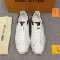 Replica Louis Vuitton Perfect Quality Sneakers White and black trim details and white sole MS071089