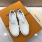 Replica Louis Vuitton Perfect Quality Sneakers White and gold LV print with white sole MS071111