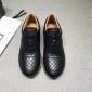 Replica Gucci Fashion Sneakers Black and GG engraving with white sole MS07688