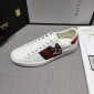 Replica Gucci Fashion Sneakers White and cat embroidery with white sole MS07760