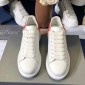 Replica Alexander McQueen Fahion Sneaker White and red suede heels MS100070