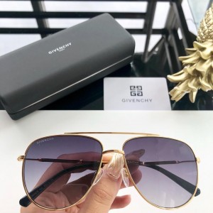 Givenchy Men's Sunglasses ASS650085