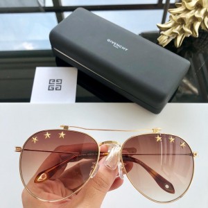 Givenchy Men's Sunglasses ASS650087