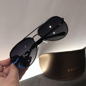 Gucci Men's Sunglasses ASS650097