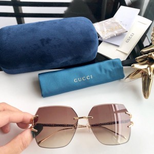 Gucci Men's Sunglasses ASS650099