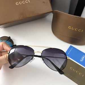 Gucci Men's Sunglasses ASS650143