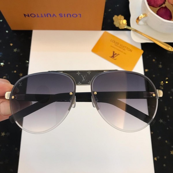 Louis Vuitton Men's Sunglasses ASS650178