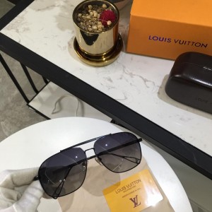 Louis Vuitton Men's Sunglasses ASS650179