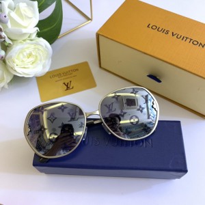 Louis Vuitton Men's Sunglasses ASS650185