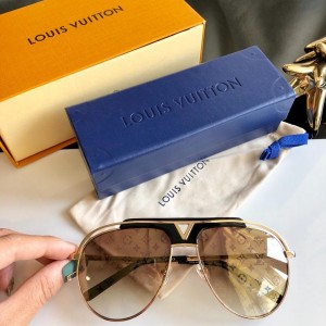 Louis Vuitton Men's Sunglasses ASS650186