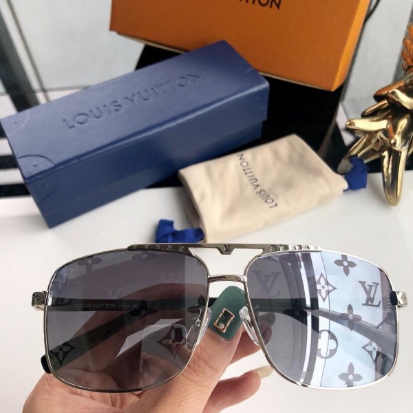 Louis Vuitton Men's Sunglasses ASS650188