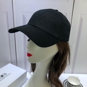 Balenciaga Men's hat ASS650328