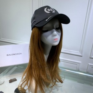 Balenciaga Men's hat ASS650336