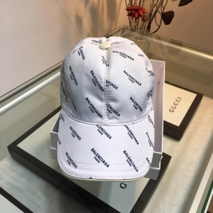 Balenciaga Men's hat ASS650345