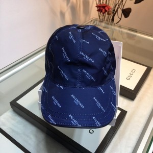 Balenciaga Men's hat ASS650347