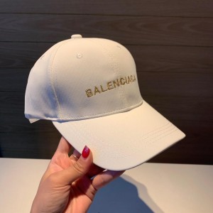 Balenciaga Men's hat ASS650350