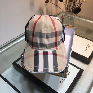 Burberry Men's hat ASS650396