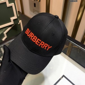 Burberry Men's hat ASS650406