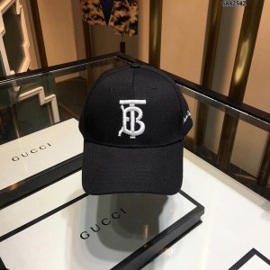 Burberry Men's hat ASS650422