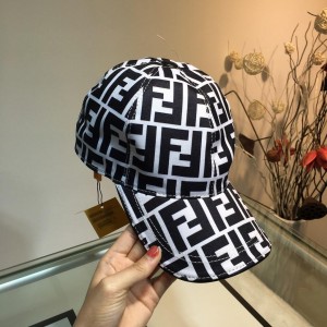 Fendi Men's hat ASS650457