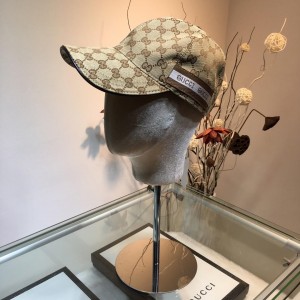 Gucci Men's hat ASS650469