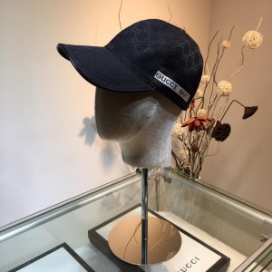 Gucci Men's hat ASS650470