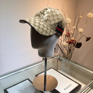 Gucci Men's hat ASS650481