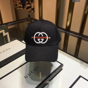 Gucci Men's hat ASS650504