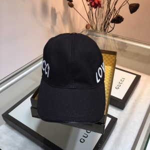 Gucci Men's hat ASS650505