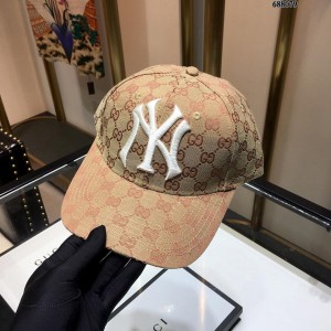 Gucci Men's hat ASS650510