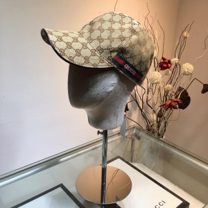 Gucci Men's hat ASS650513