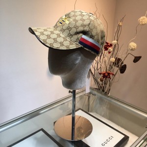 Gucci Men's hat ASS650517