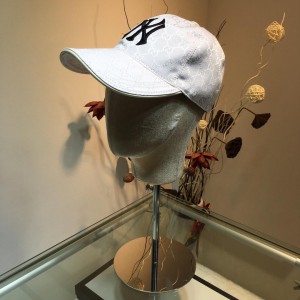 Gucci Men's hat ASS650539