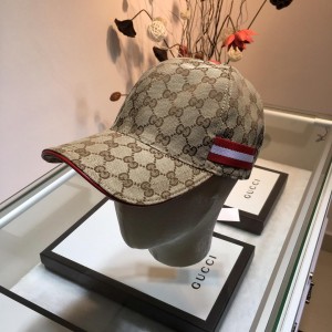 Gucci Men's hat ASS650543