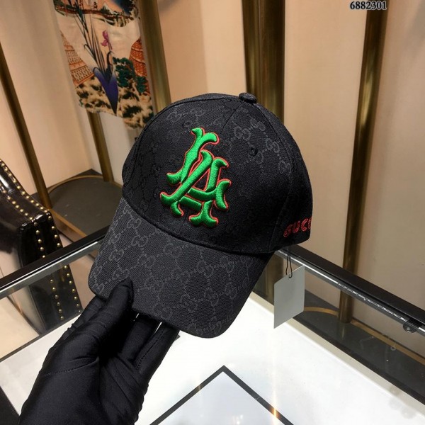 Gucci Men's hat ASS650549