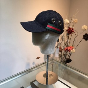 Gucci Men's hat ASS650563