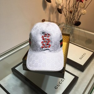 Gucci Men's hat ASS650570