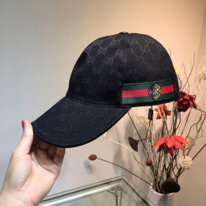 Gucci Men's hat ASS650574