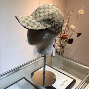 Gucci Men's hat ASS650603