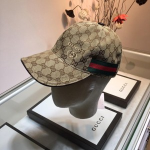 Gucci Men's hat ASS650613