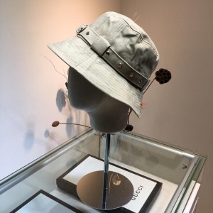 Louis Vuitton Men's hat ASS650644