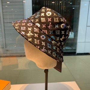 Louis Vuitton Men's hat ASS650648