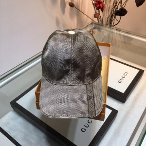 Louis Vuitton Men's hat ASS650649