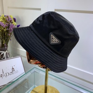 Prada Men's hat ASS650759